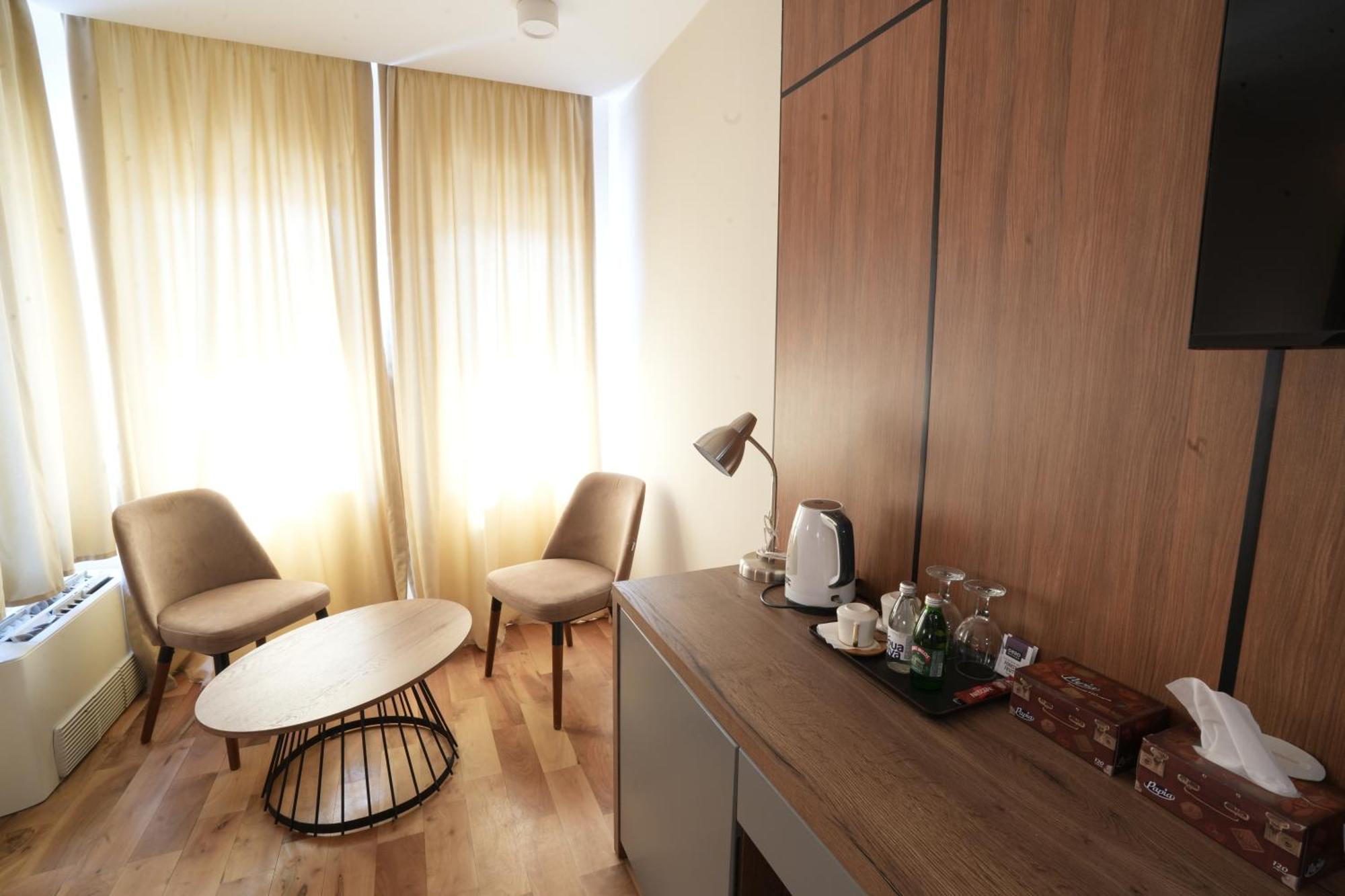 Kočani Hotel City In מראה חיצוני תמונה